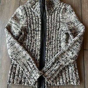 Women's Black and White Sweater